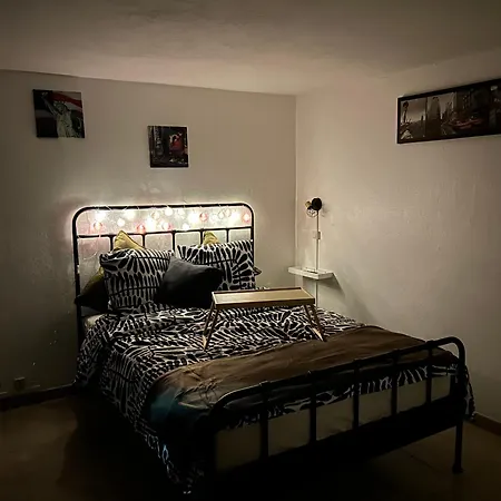 아파트 Climatise Avec Terrasse Ombragee Dans Maison Au Calme Et Dans La Verdure 니스