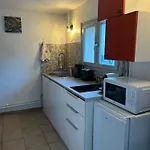 Climatisé Avec Terrasse Ombragée Dans Maison Au Calme Et Dans La Verdure Appartamento *