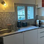 Appartamento Climatisé Avec Terrasse Ombragée Dans Maison Au Calme Et Dans La Verdure