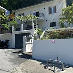 Appartamento Climatisé Avec Terrasse Ombragée Dans Maison Au Calme Et Dans La Verdure