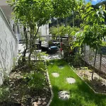 Climatisé Avec Terrasse Ombragée Dans Maison Au Calme Et Dans La Verdure