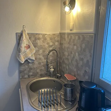 Climatise Avec Terrasse Ombragee Dans Maison Au Calme Et Dans La Verdure Lejlighed